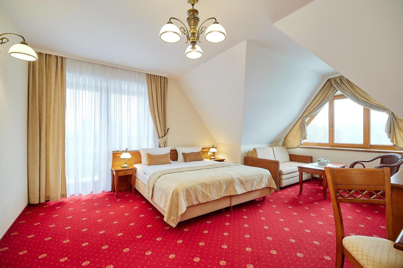 Hotel Burkaty Бялка Татранска Екстериор снимка