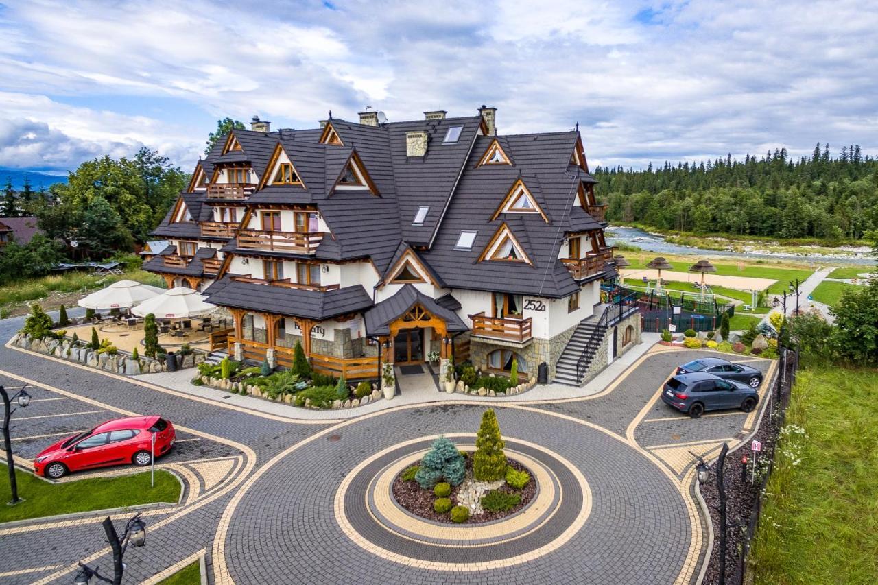 Hotel Burkaty Бялка Татранска Екстериор снимка